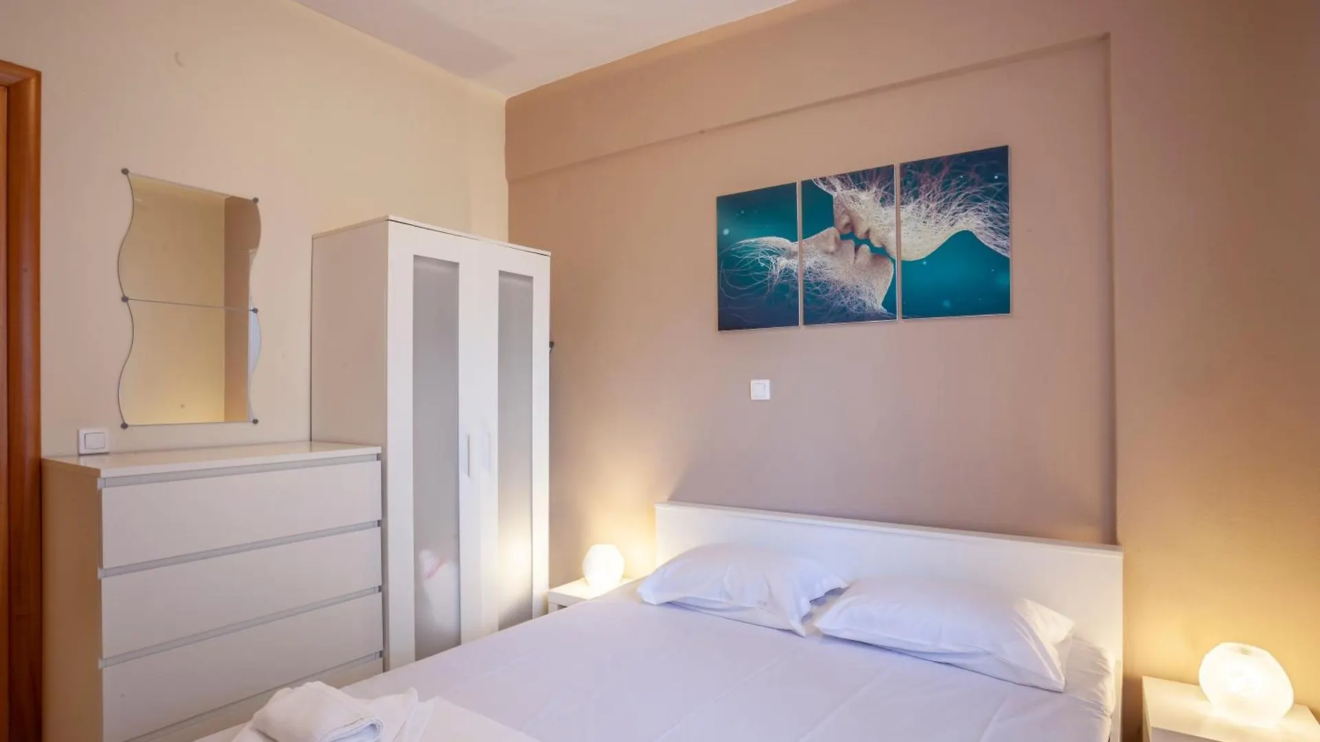 Kefi Apartment Pefkochori Grécia